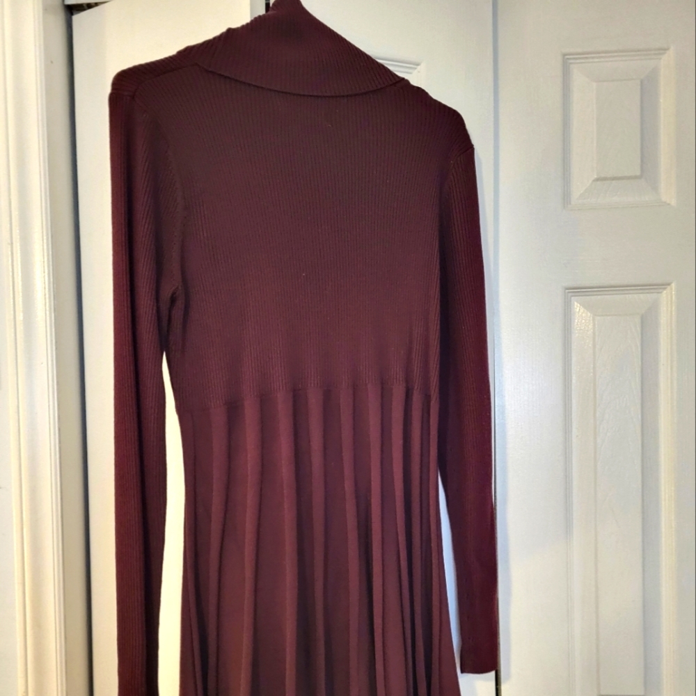 ELLEN TRACY Wine colored  turtleneck dress XL